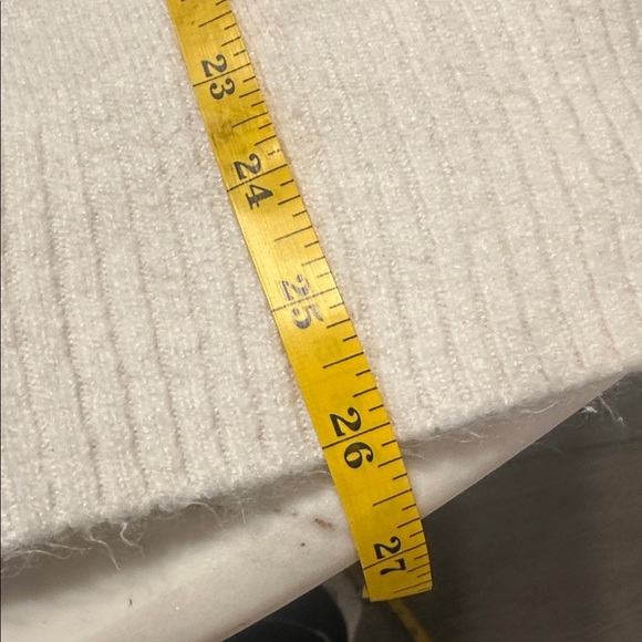 LC Lauren Conrad Cream Flamingo Sweater size large - Picture 7 of 7